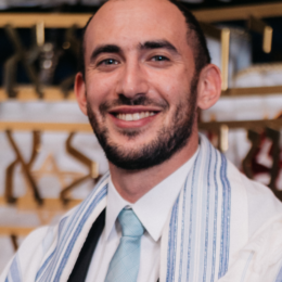 Rabbi Educator Sam Klein